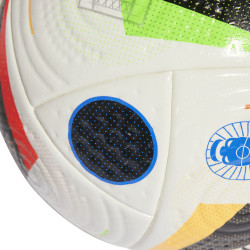Fotbalový míč adidas Fussballliebe Pro