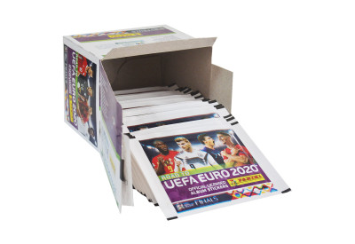 Balíček fotbalových samolepek Panini Adrenalyn XL Road To Euro 2020