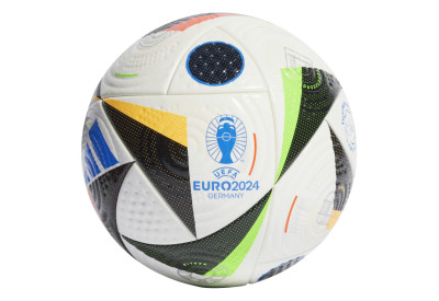 Fotbalový míč adidas Fussballliebe Pro