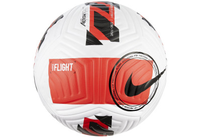 Fotbalový míč Nike Flight